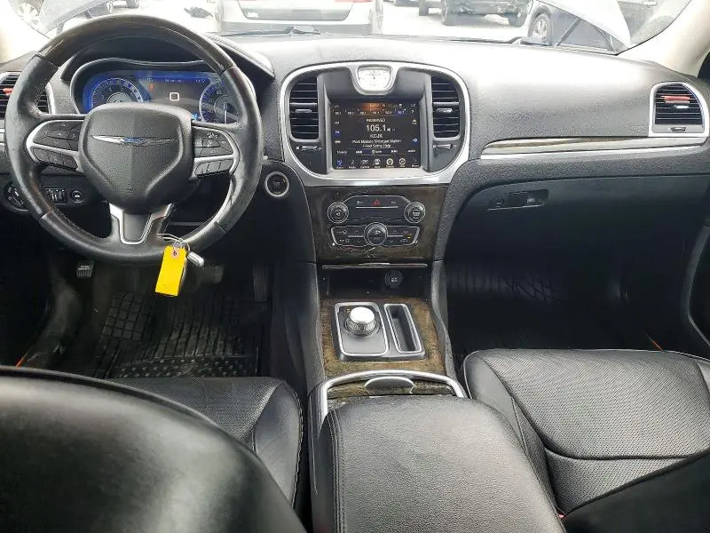 2016 CHRYSLER 300C   