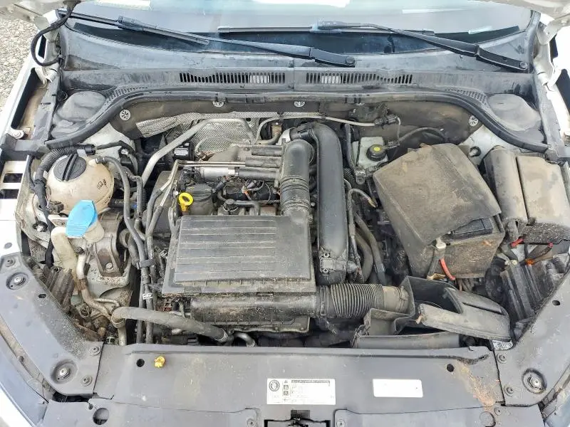 2017 VOLKSWAGEN JETTA SE  