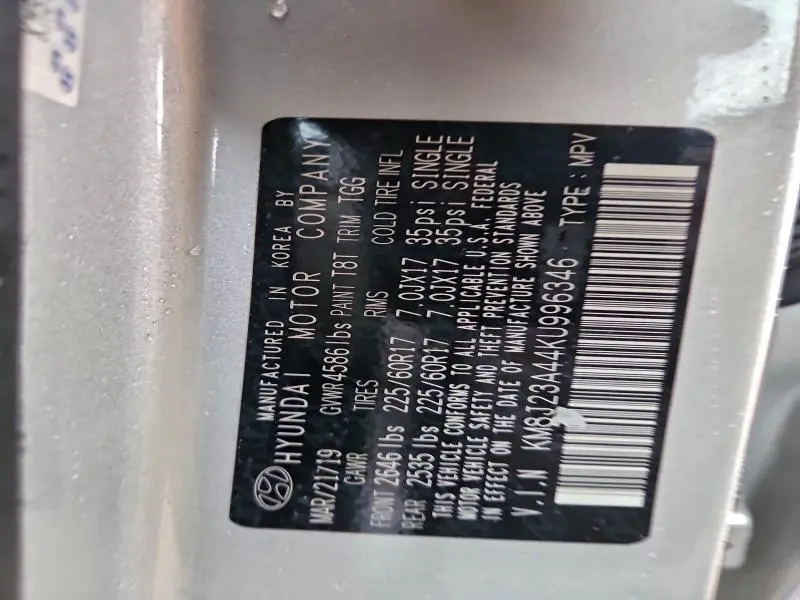 2019 HYUNDAI TUCSON SE  