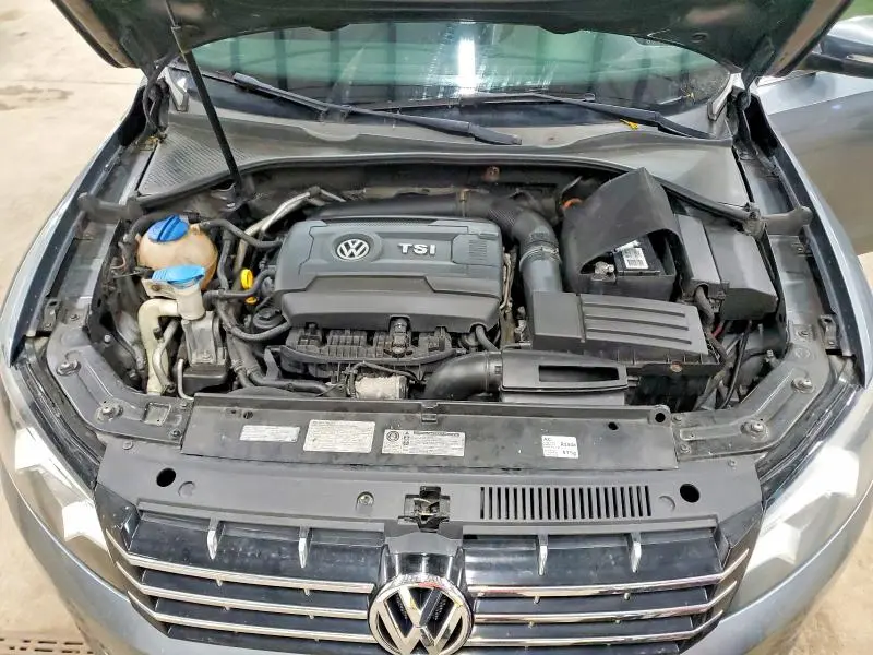 2014 VOLKSWAGEN PASSAT SE  