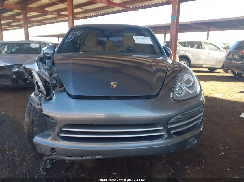 2014 PORSCHE CAYENNE PLATINUM EDITION