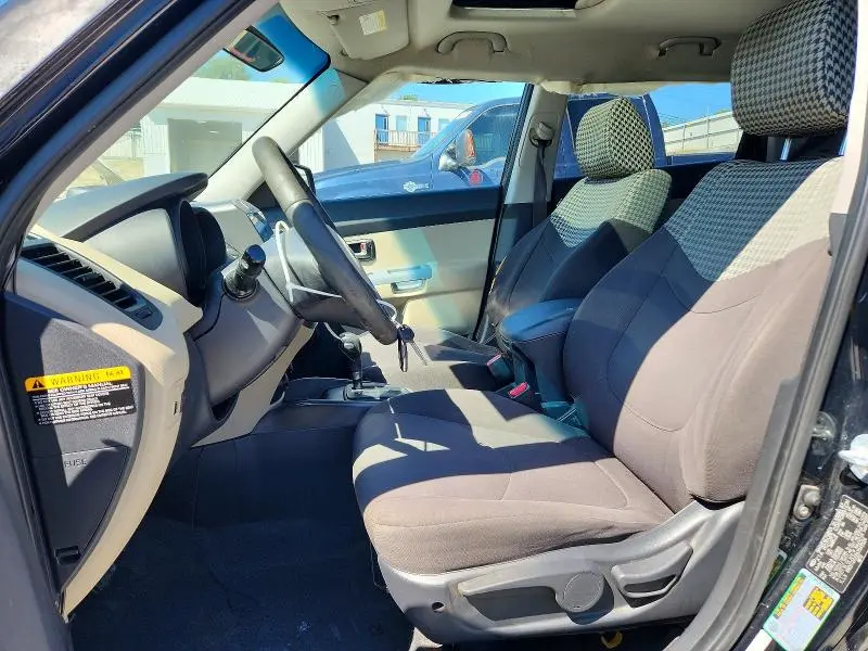 2010 KIA SOUL +  
