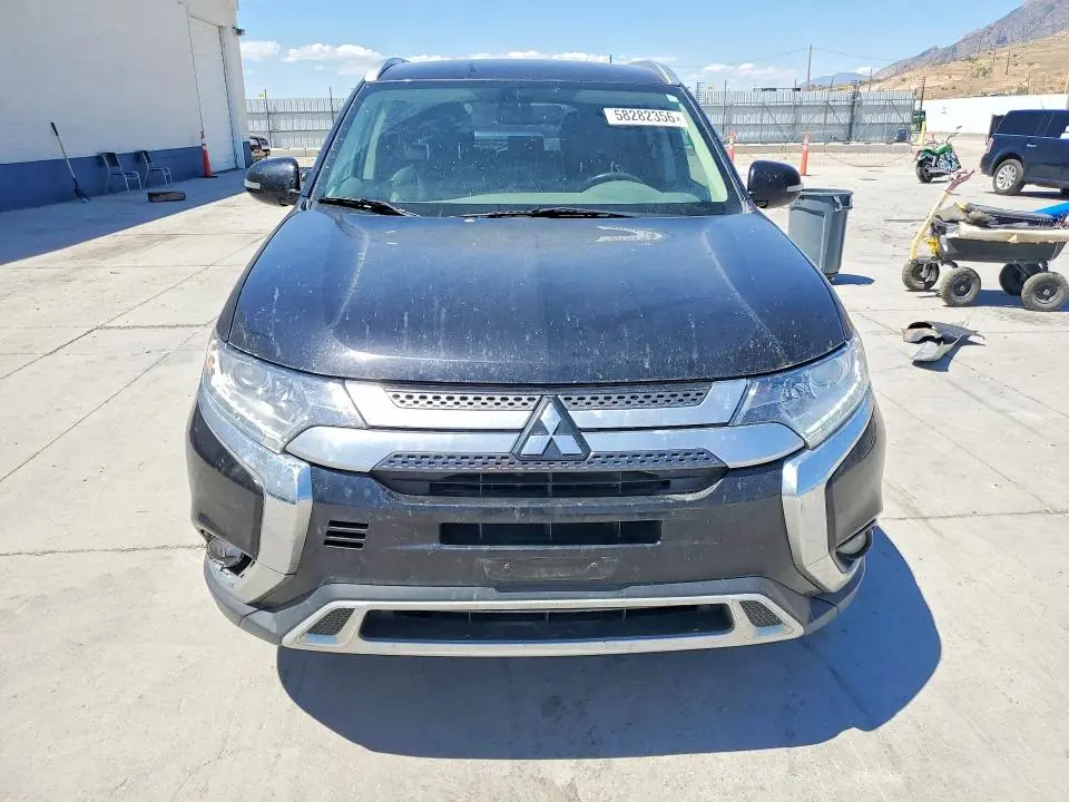 2019 MITSUBISHI OUTLANDER SE  
