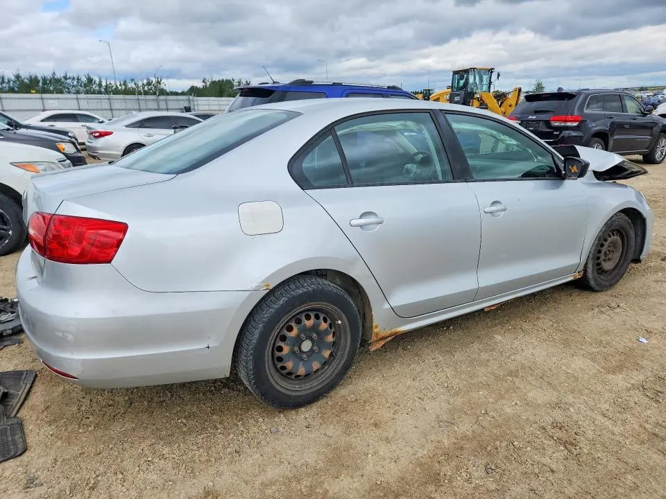2013 VOLKSWAGEN JETTA BASE  