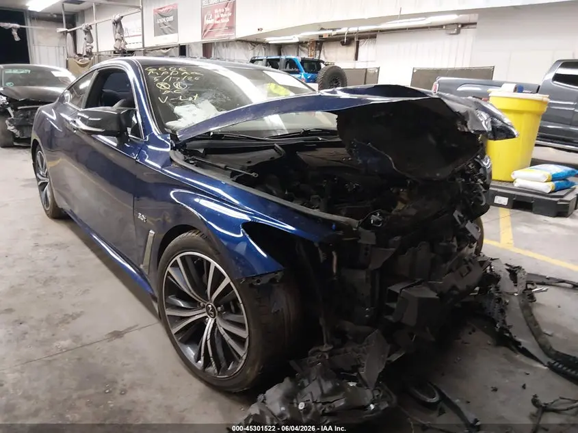 2020 INFINITI Q60 LUXE