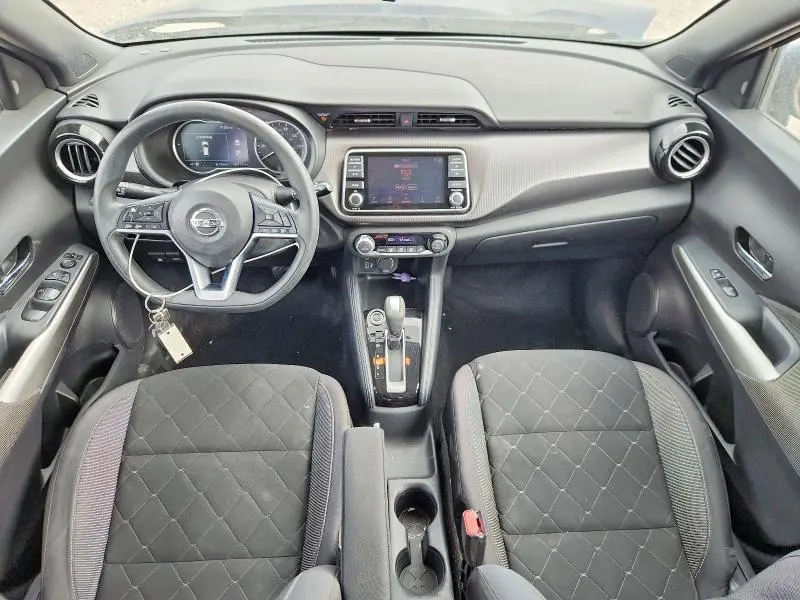 2019 NISSAN KICKS SV  