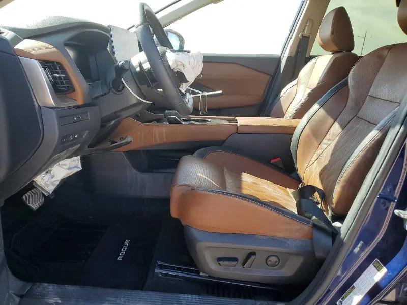 2024 NISSAN ROGUE PLATINUM  
