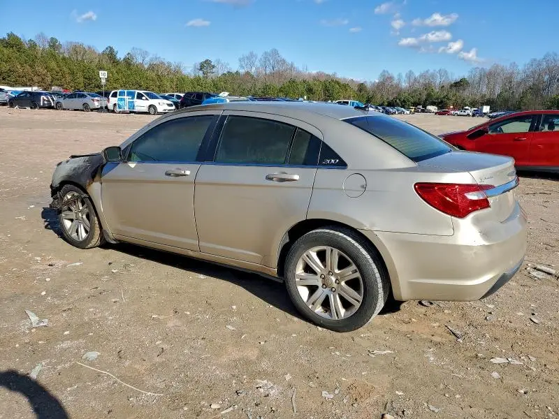 2013 CHRYSLER 200 LX  