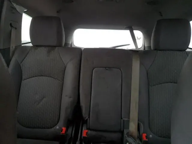 2011 CHEVROLET TRAVERSE LS  