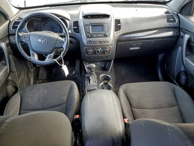 2014 KIA SORENTO LX  