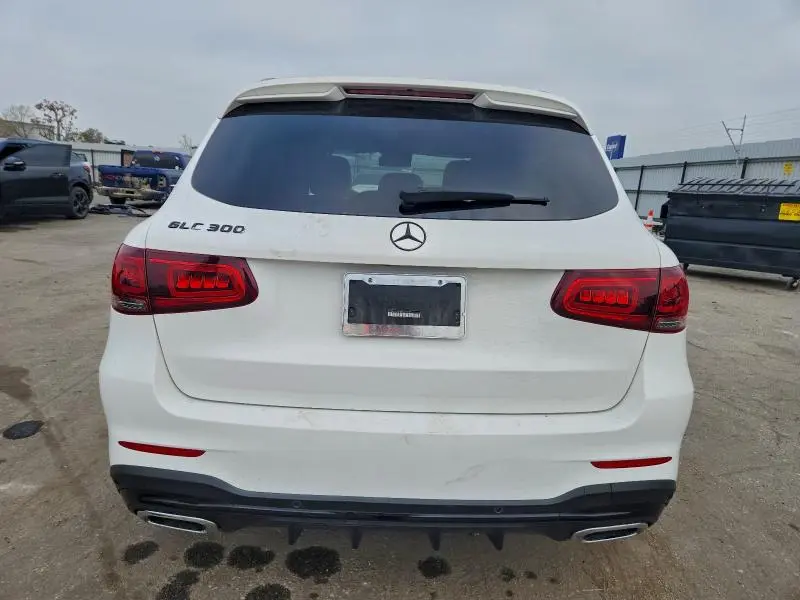 2021 MERCEDES-BENZ GLC 300  