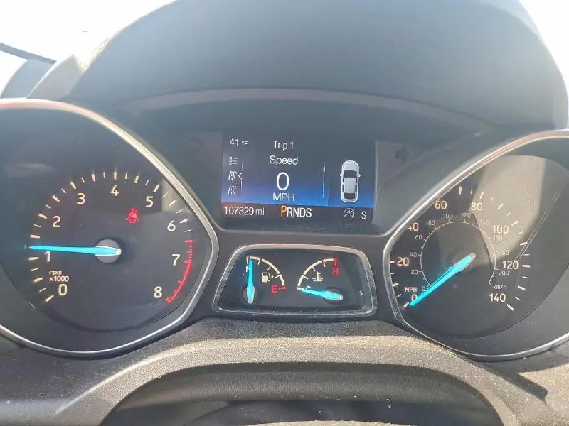 2017 FORD ESCAPE SE  