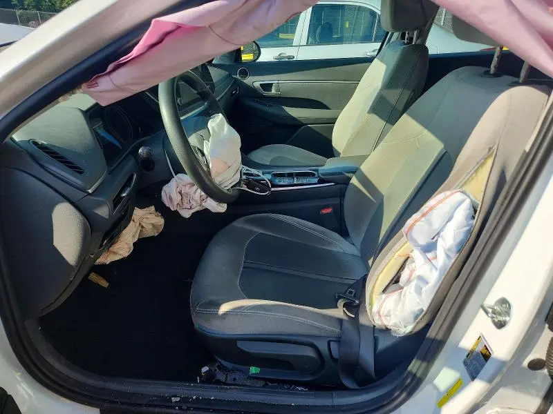 2021 HYUNDAI SONATA SE  