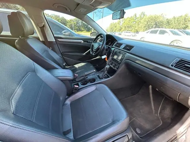 2017 VOLKSWAGEN PASSAT R-LINE  