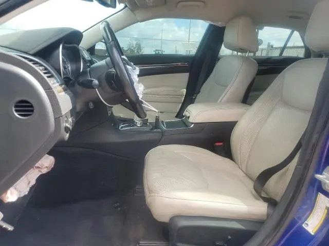 2019 CHRYSLER 300 LIMITED  