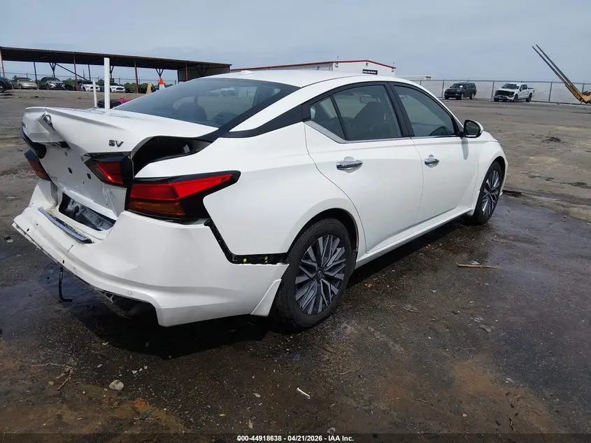 2023 NISSAN ALTIMA SV FWD