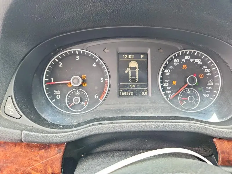 2013 VOLKSWAGEN PASSAT SEL  