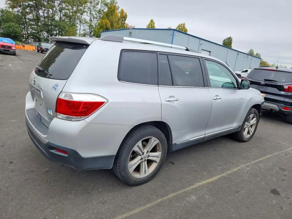 2011 TOYOTA HIGHLANDER LIMITED  