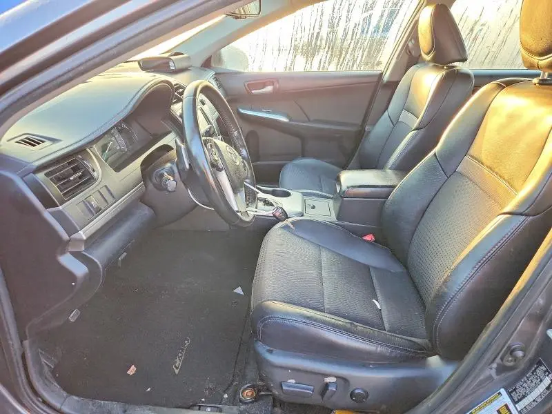 2014 TOYOTA CAMRY SE  