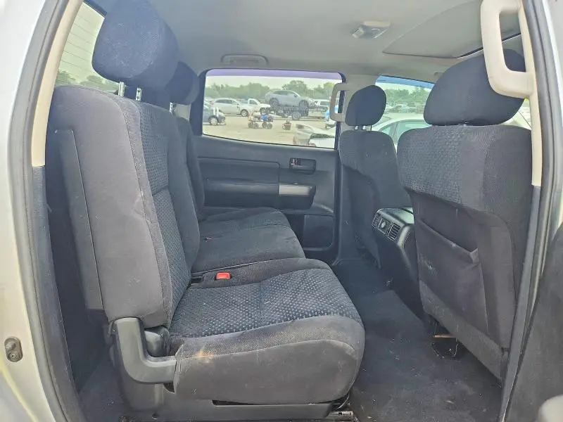 2011 TOYOTA TUNDRA CREWMAX SR5  