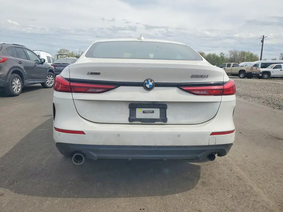 2022 BMW 228XI   