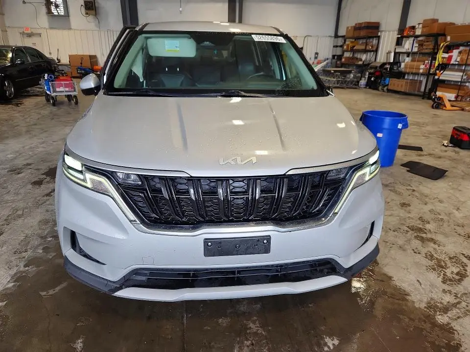 2022 KIA CARNIVAL LX  
