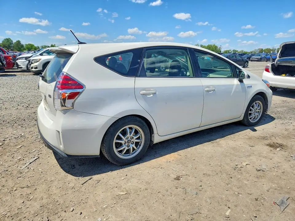 2015 TOYOTA PRIUS V THREE  