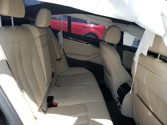 2018 BMW 530E   