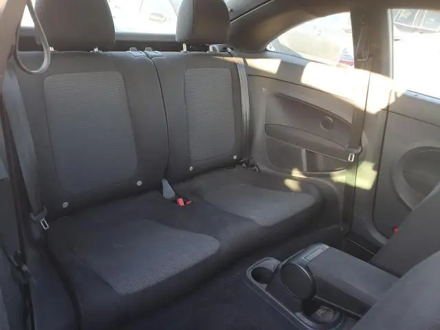 2014 VOLKSWAGEN BEETLE   