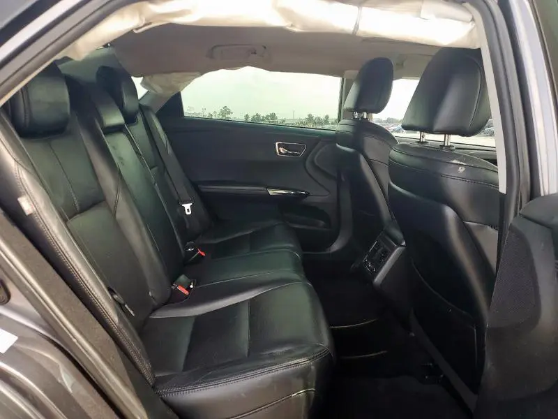 2016 TOYOTA AVALON XLE  