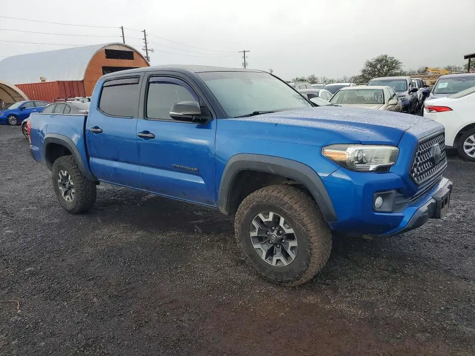 2018 TOYOTA TACOMA SR5 V6  