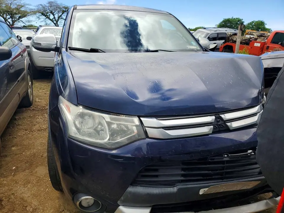 2015 MITSUBISHI OUTLANDER SE  