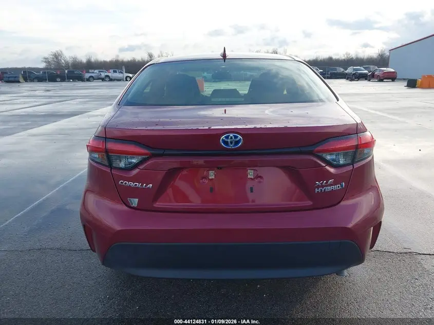 2024 TOYOTA COROLLA HYBRID XLE