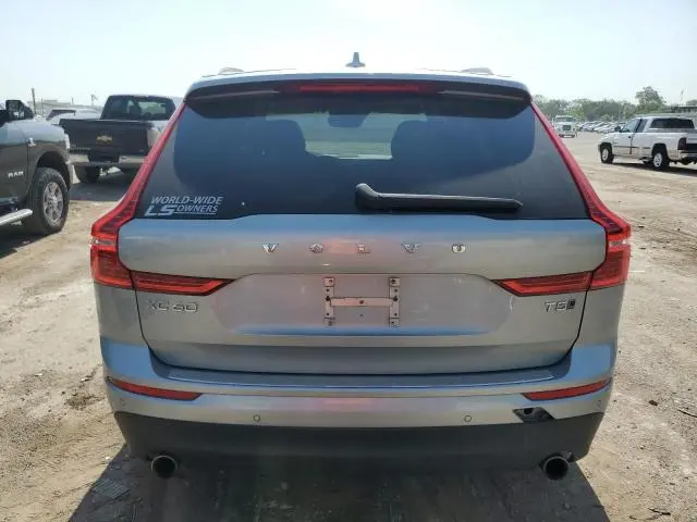 2018 VOLVO XC60 T5 MOMENTUM  