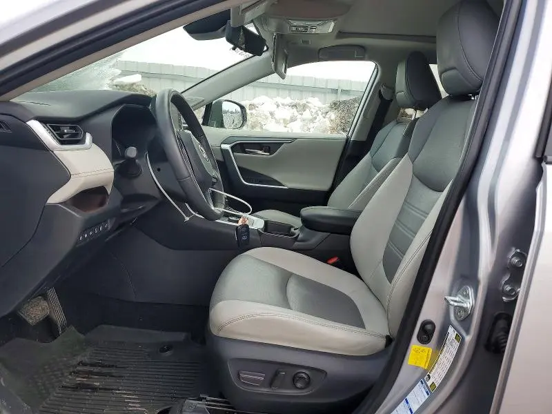 2021 TOYOTA RAV4 LIMITED  