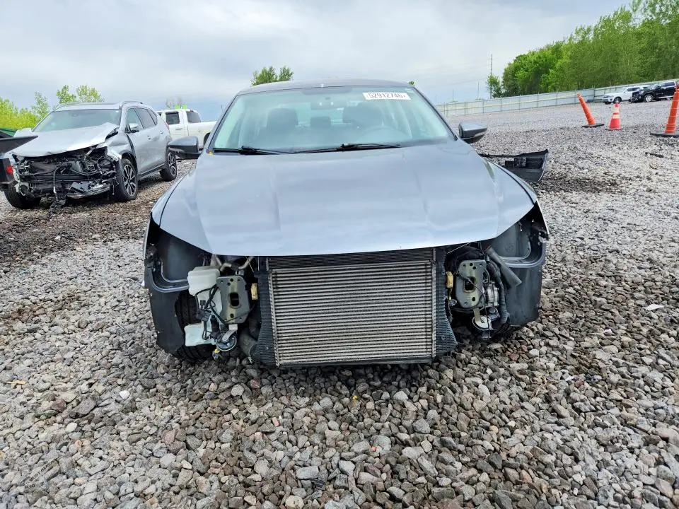 2016 VOLKSWAGEN PASSAT S  