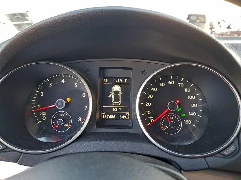 2013 VOLKSWAGEN GOLF   