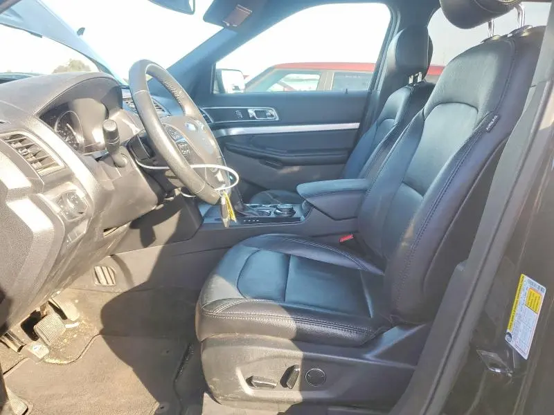 2017 FORD EXPLORER XLT  