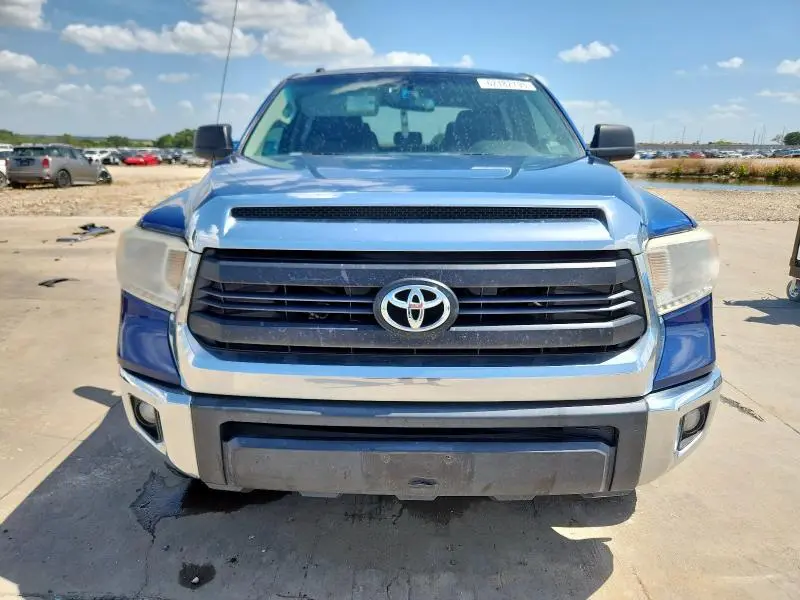 2015 TOYOTA TUNDRA CREWMAX SR5  