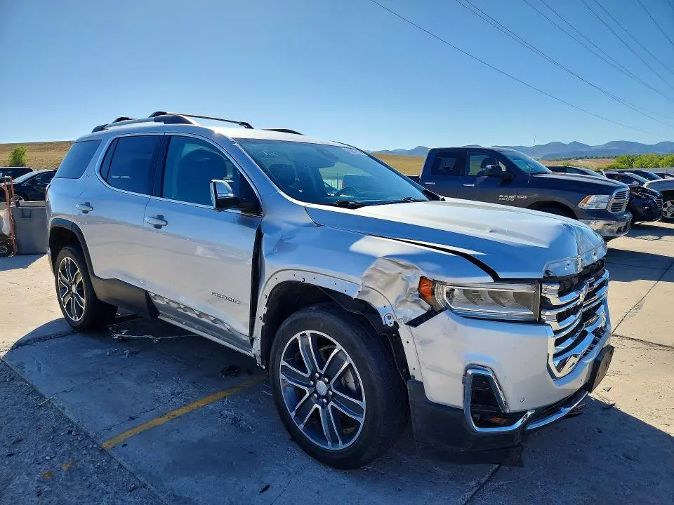 2020 GMC ACADIA SLT  