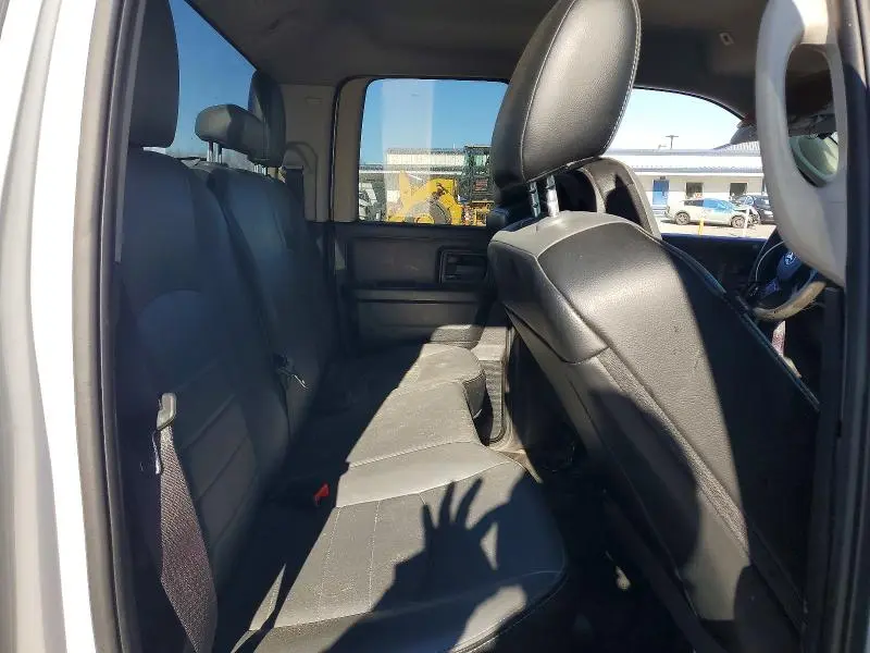 2022 RAM 1500 CLASSIC TRADESMAN  