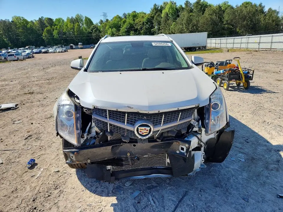 2011 CADILLAC SRX LUXURY COLLECTION  