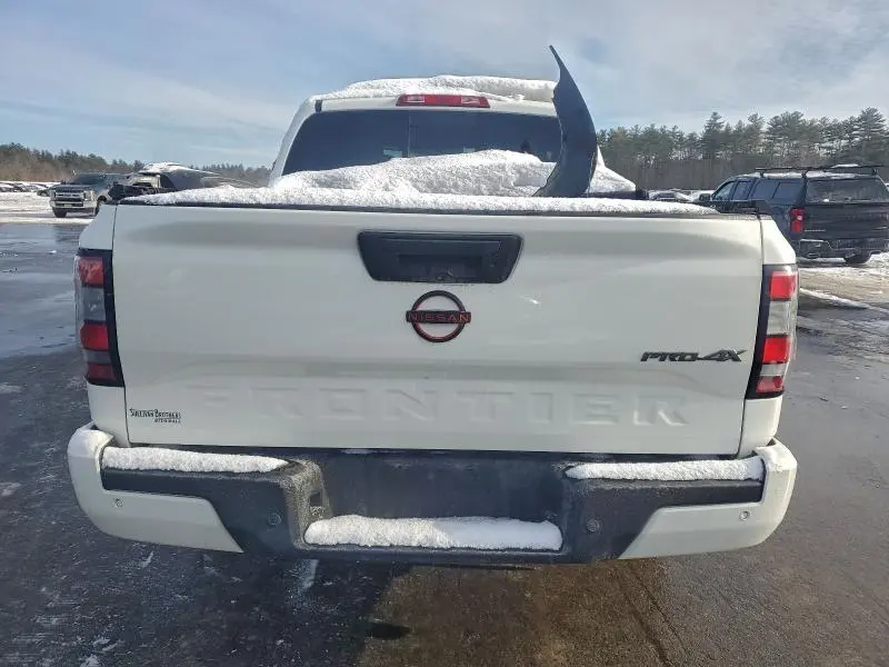 2023 NISSAN FRONTIER S  