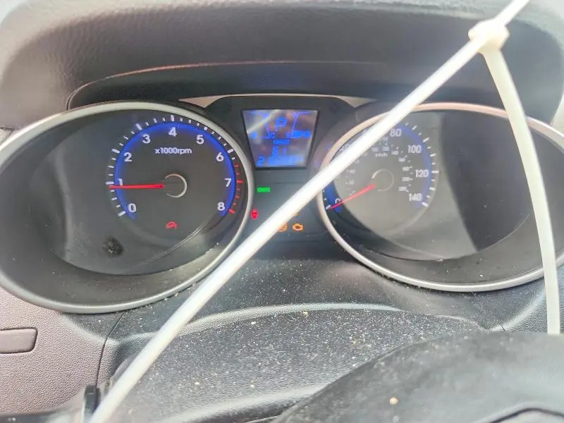 2015 HYUNDAI TUCSON SE  