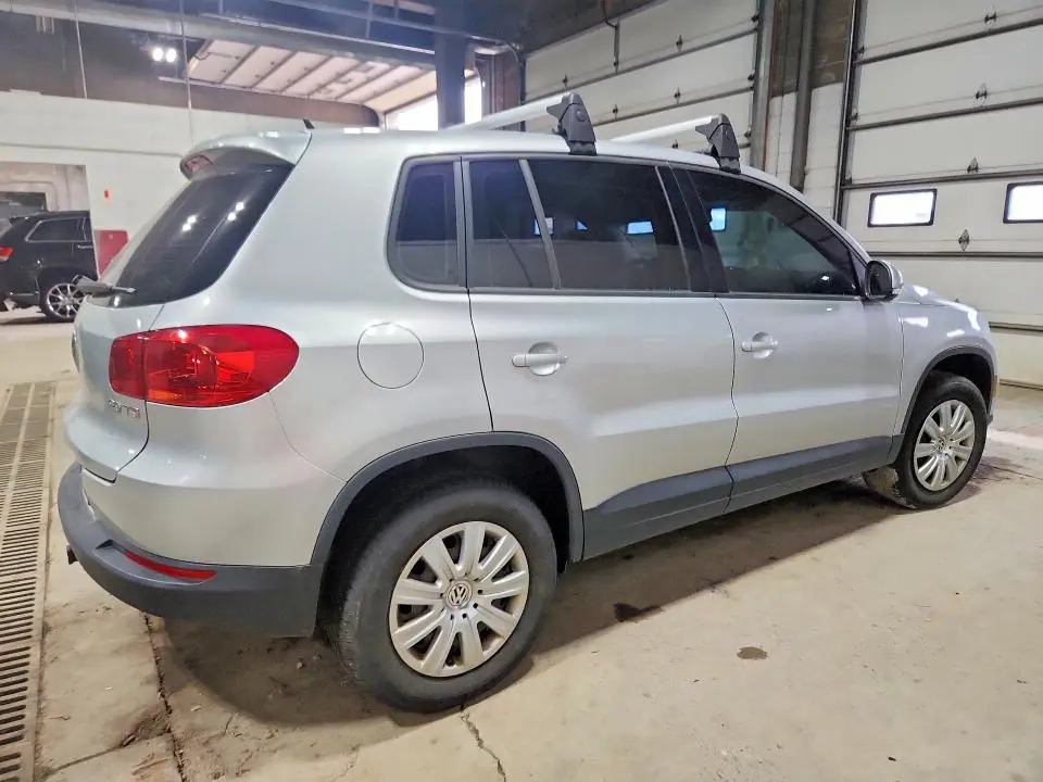 2014 VOLKSWAGEN TIGUAN S  