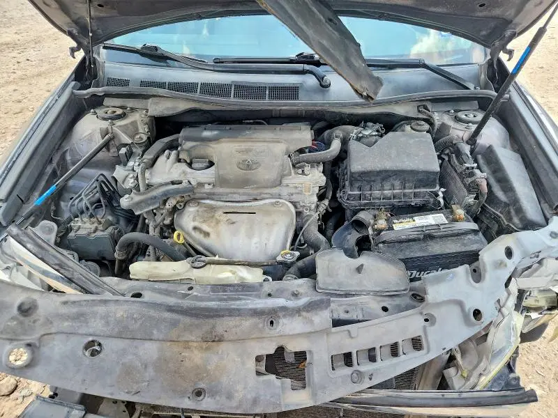 2014 TOYOTA CAMRY LE  