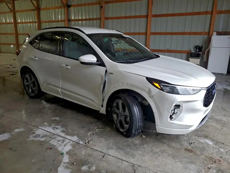 2024 FORD ESCAPE ST LINE SELECT  