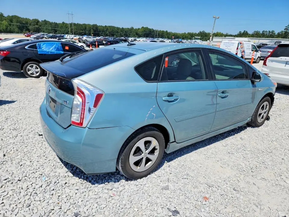 2012 TOYOTA PRIUS THREE  