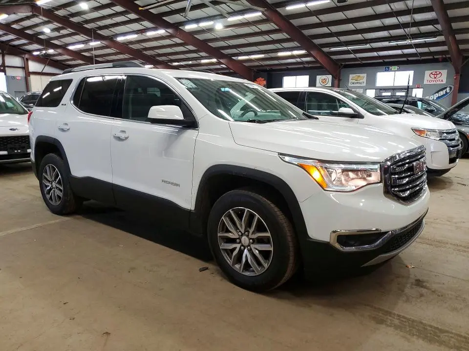 2017 GMC ACADIA SLE  