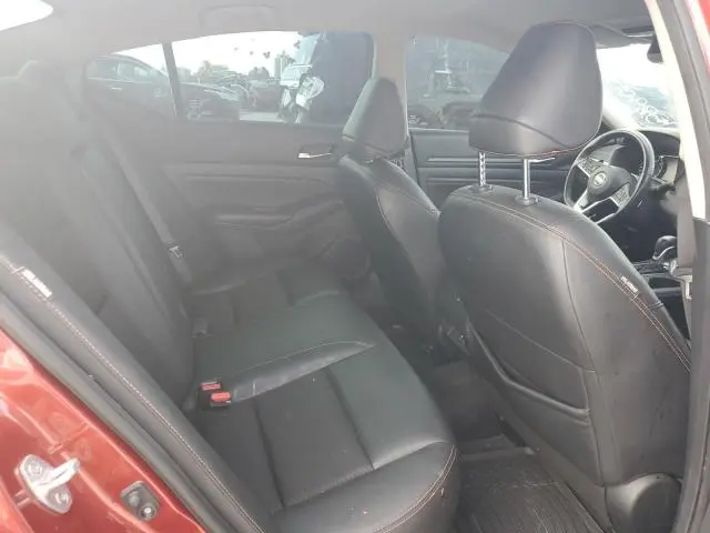 2022 NISSAN ALTIMA SR  